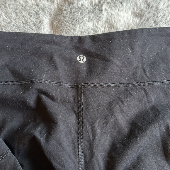 Three pair of Lululemon leggings, various lengths, size small - Picture 10 of 10